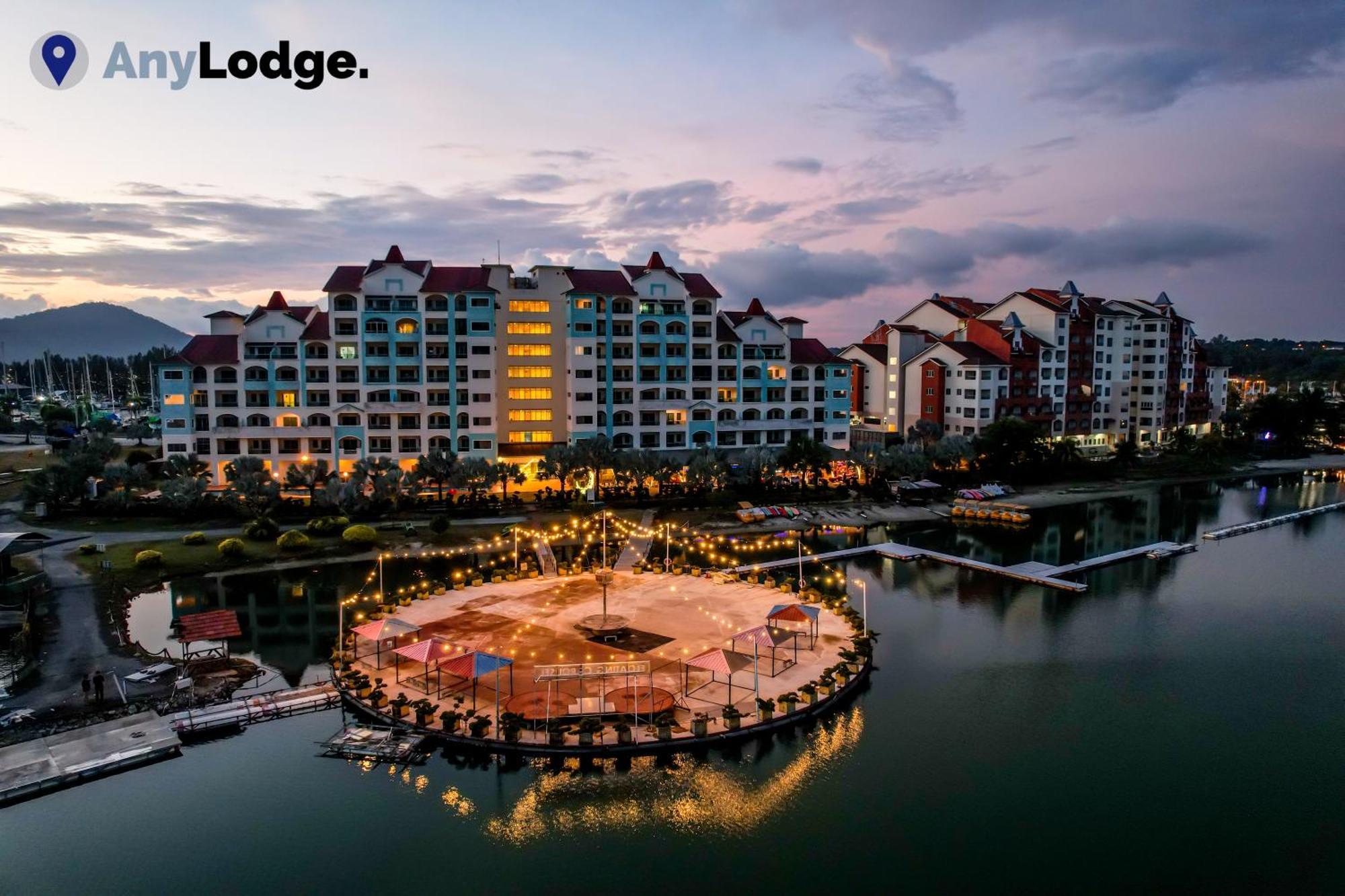 Anylodge Waterfront Marina Island Pangkor Lumut Exterior foto