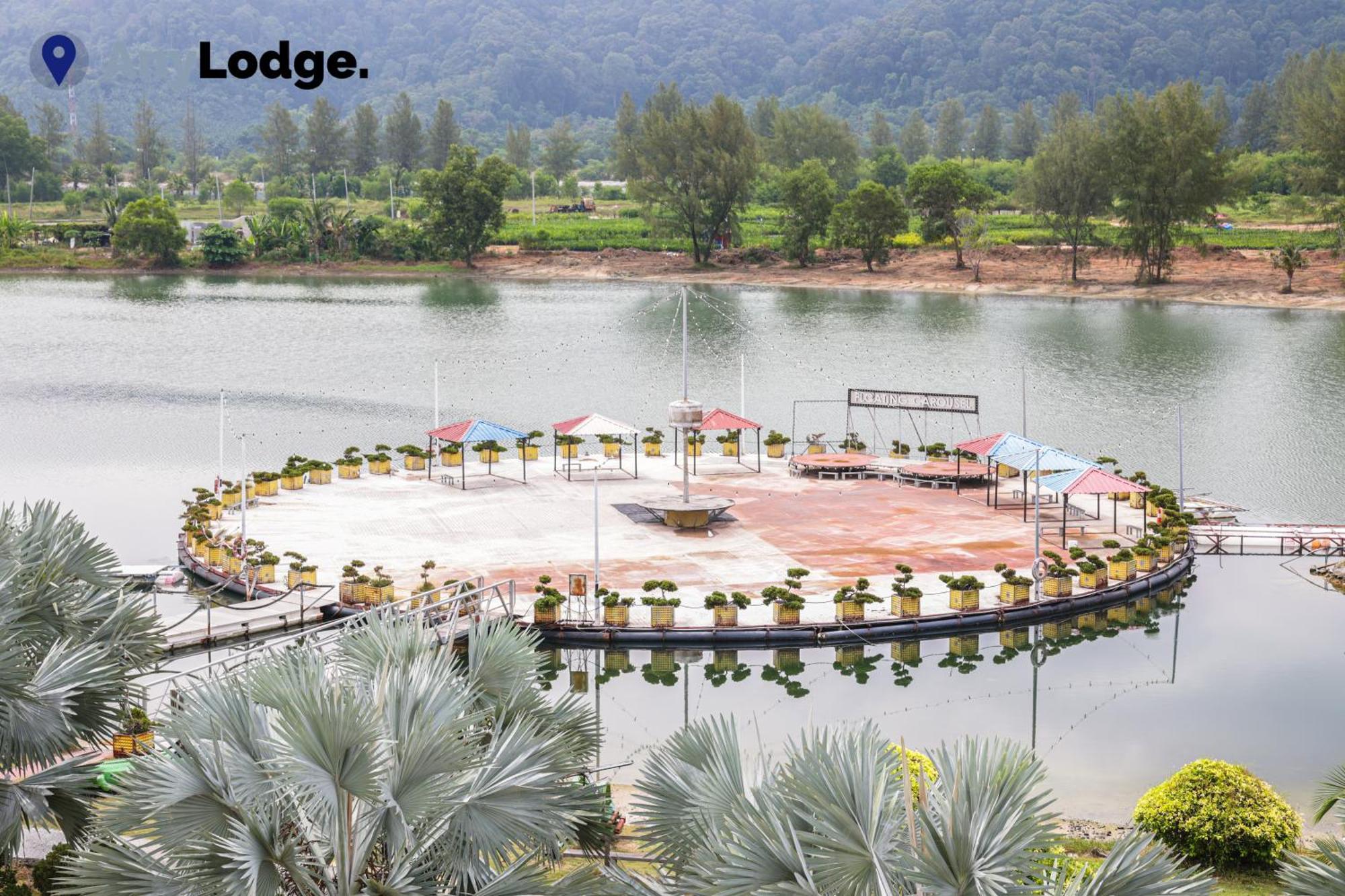 Anylodge Waterfront Marina Island Pangkor Lumut Exterior foto