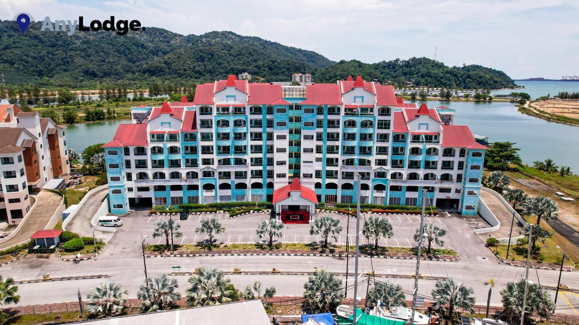 Anylodge Waterfront Marina Island Pangkor Lumut Exterior foto