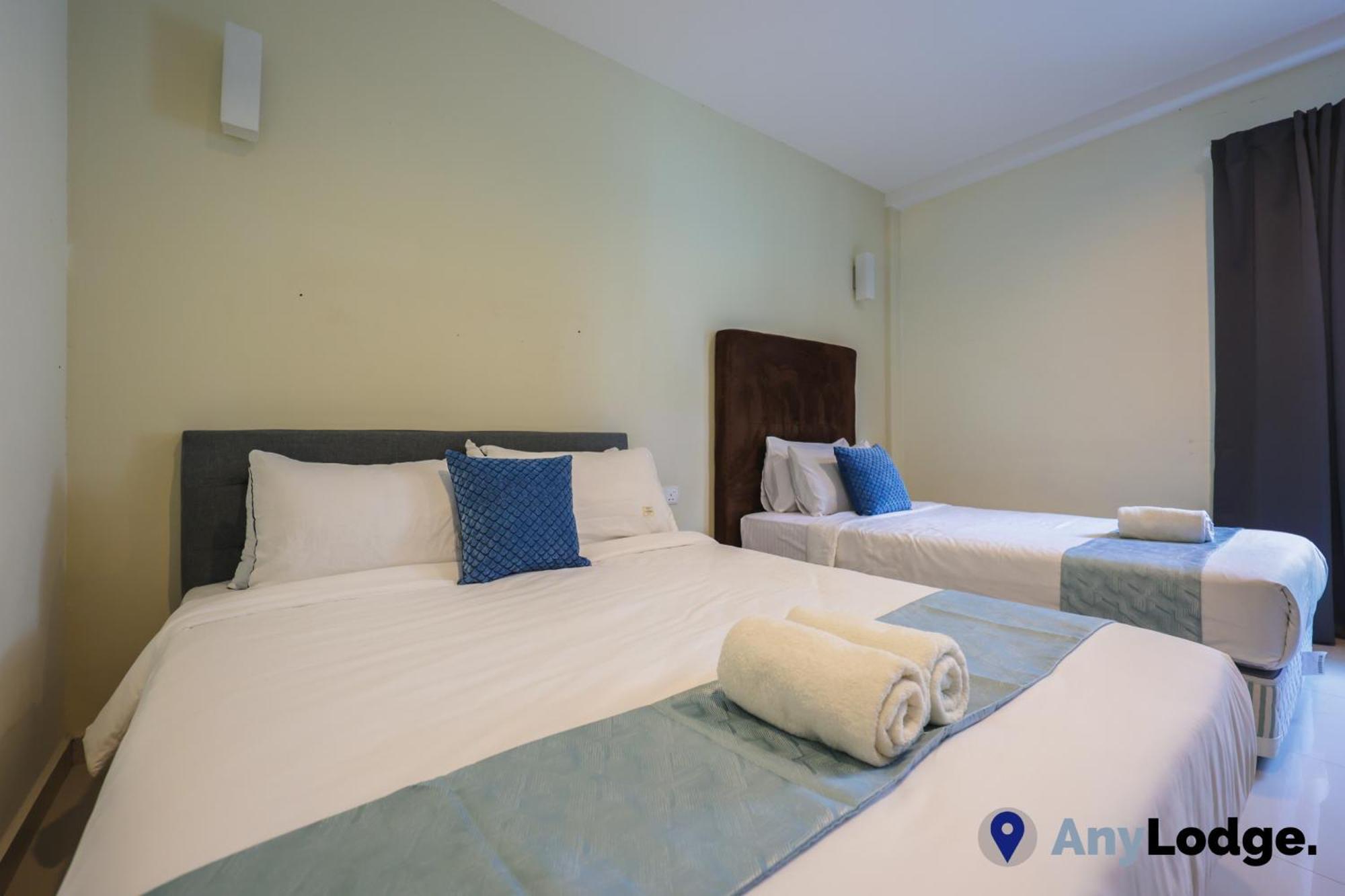 Anylodge Waterfront Marina Island Pangkor Lumut Quarto foto